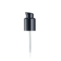 Estée Lauder Double Wear Stay-In-Place Pump
