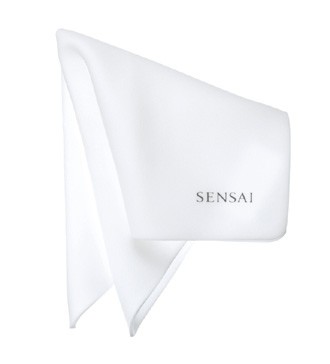 SENSAI SILKY PURIFYING SENSAI SPONGE CHIEF®